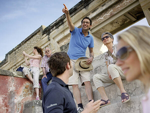 <font size=-5>©  Studiosus Reisen </font>