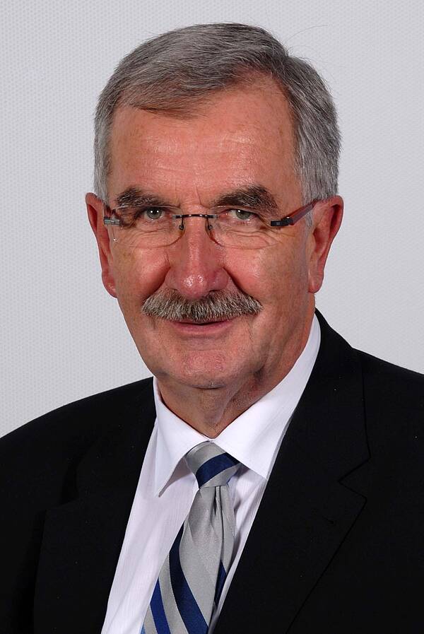 <font size=-5>©  BMWi</font>