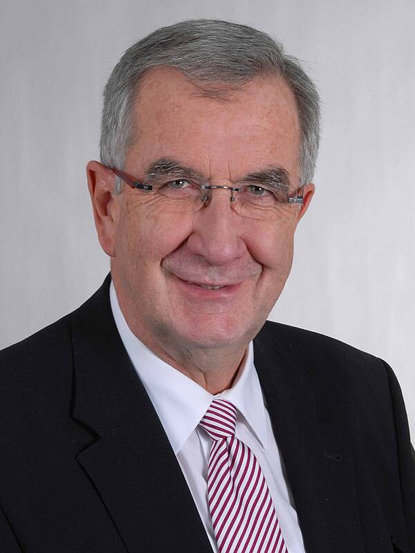 <font size=-5>©  BMWi</font>